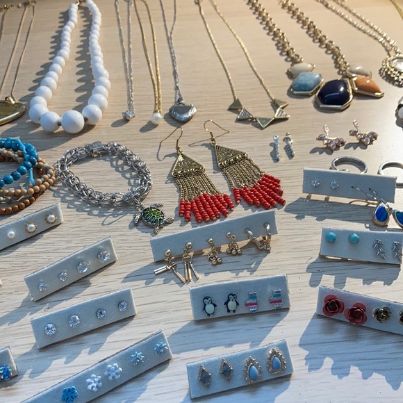 Jewelry Bundle - Picture 2 of 3